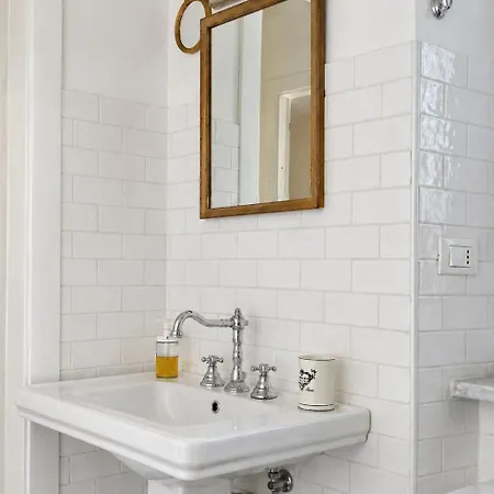 Royal Nest Apartman