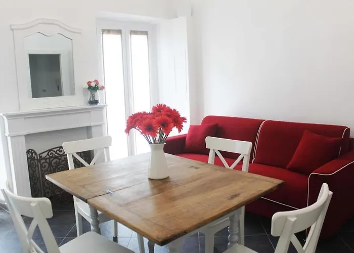 Royal Nest Apartament *